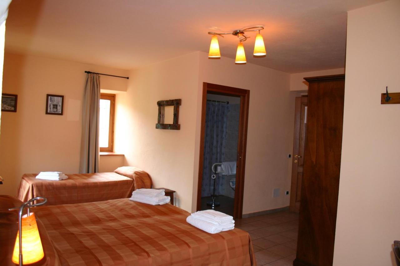 Hotel La Ginestra Чезана Торинезе Екстериор снимка